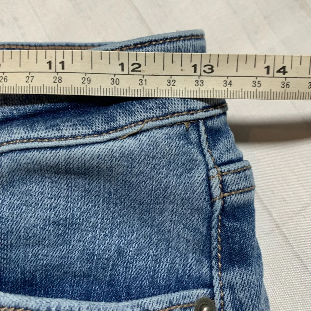 BKE Denim Distressed Women's Shorts. Size 26.